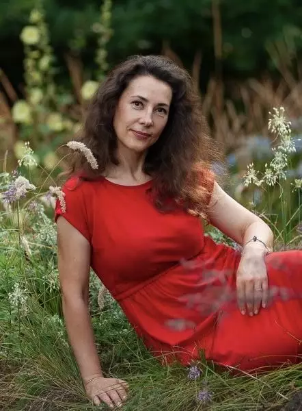 Violetta, 44