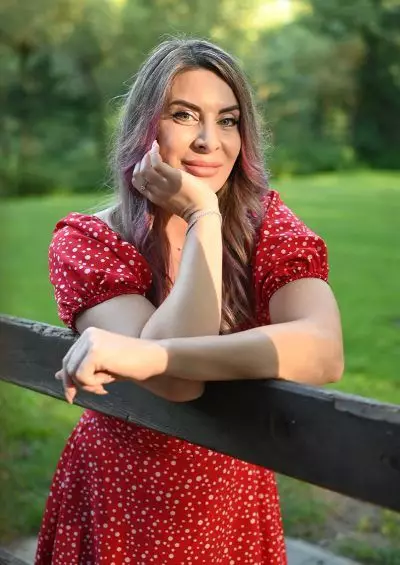 Yuliia, 32 Katalog ukrainische Frauen