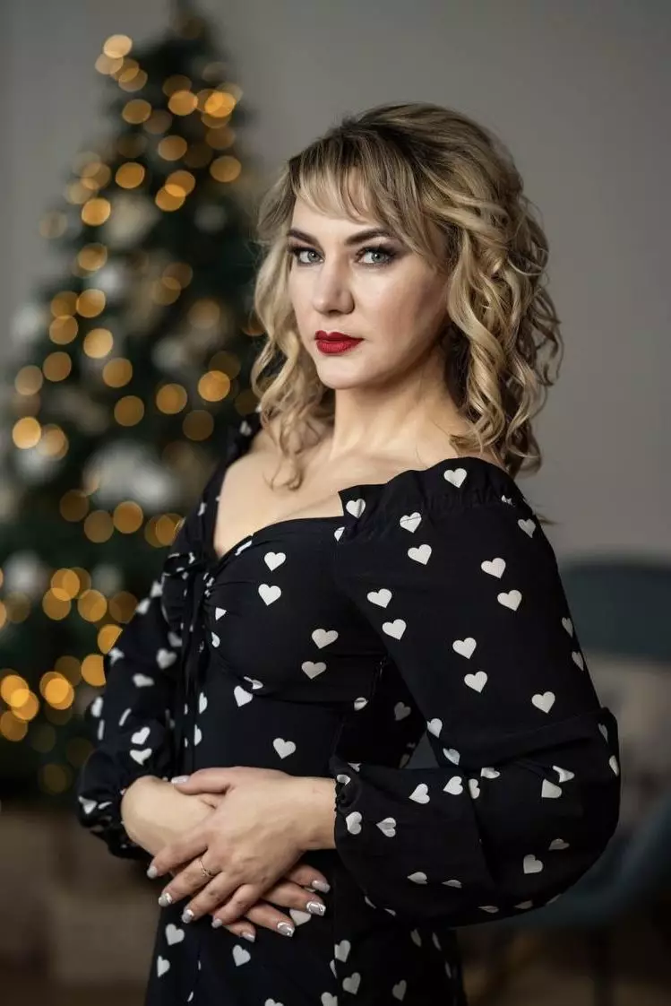 Olga, 42