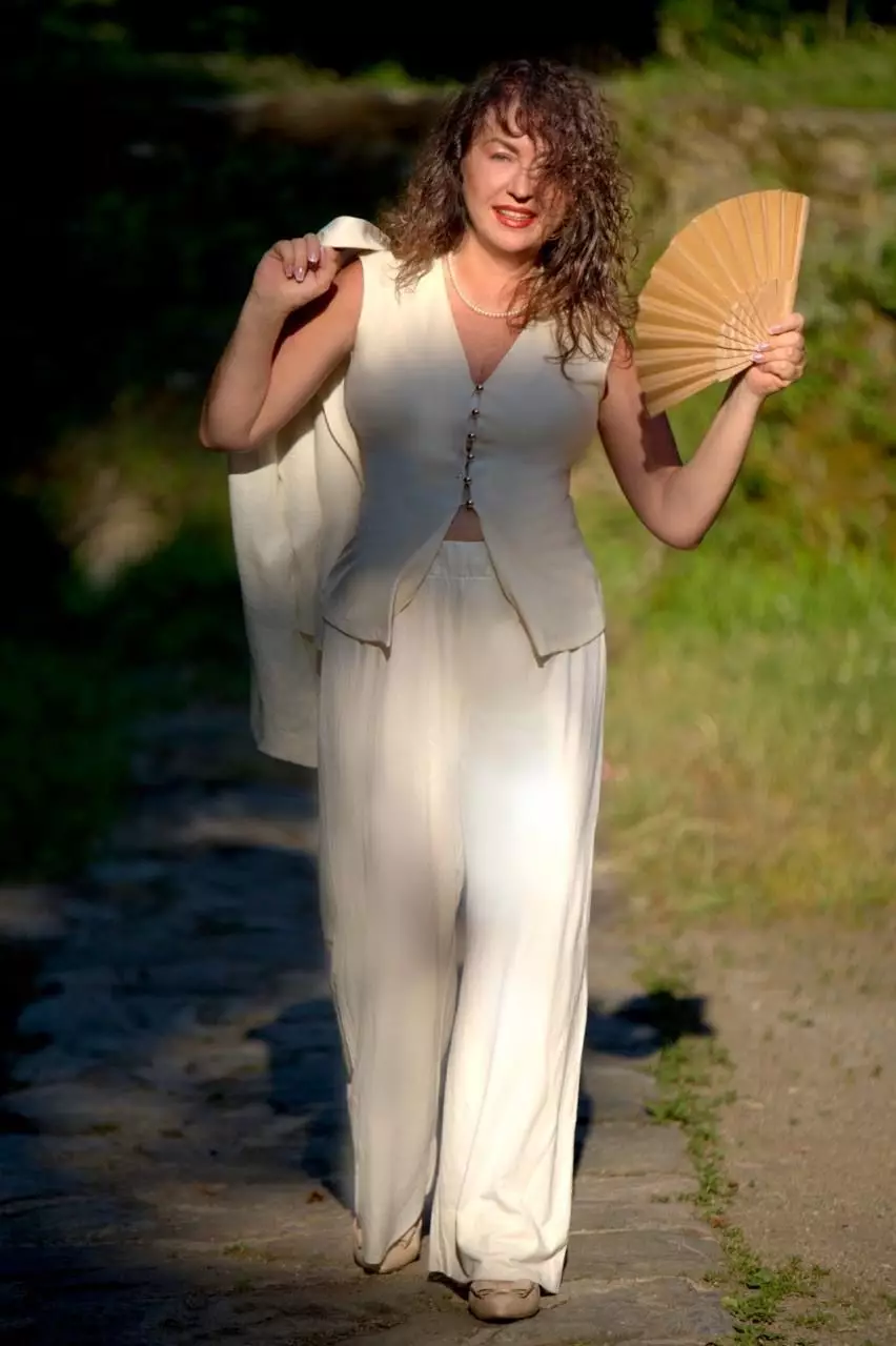 Oksana, 59