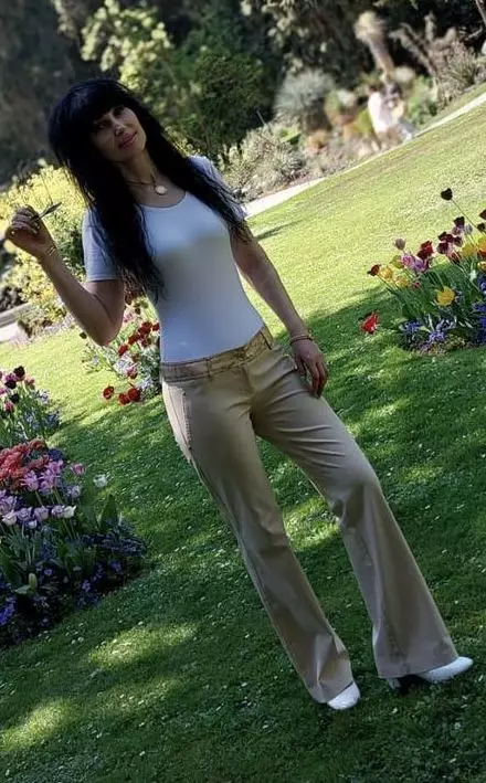 Ludmila, 46
