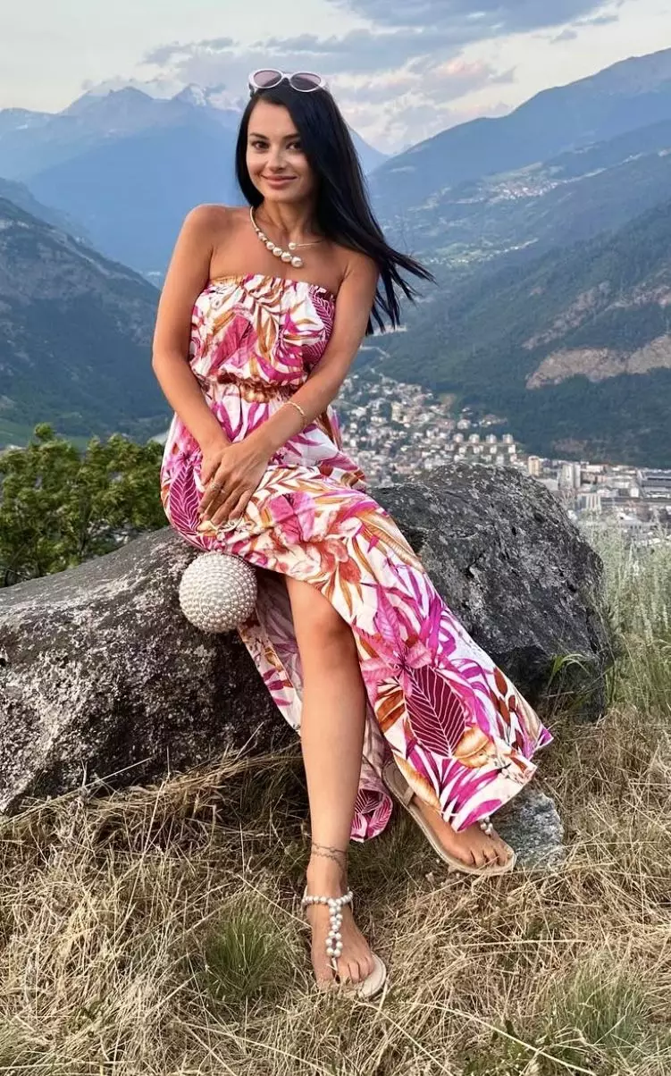 Iryna, 40