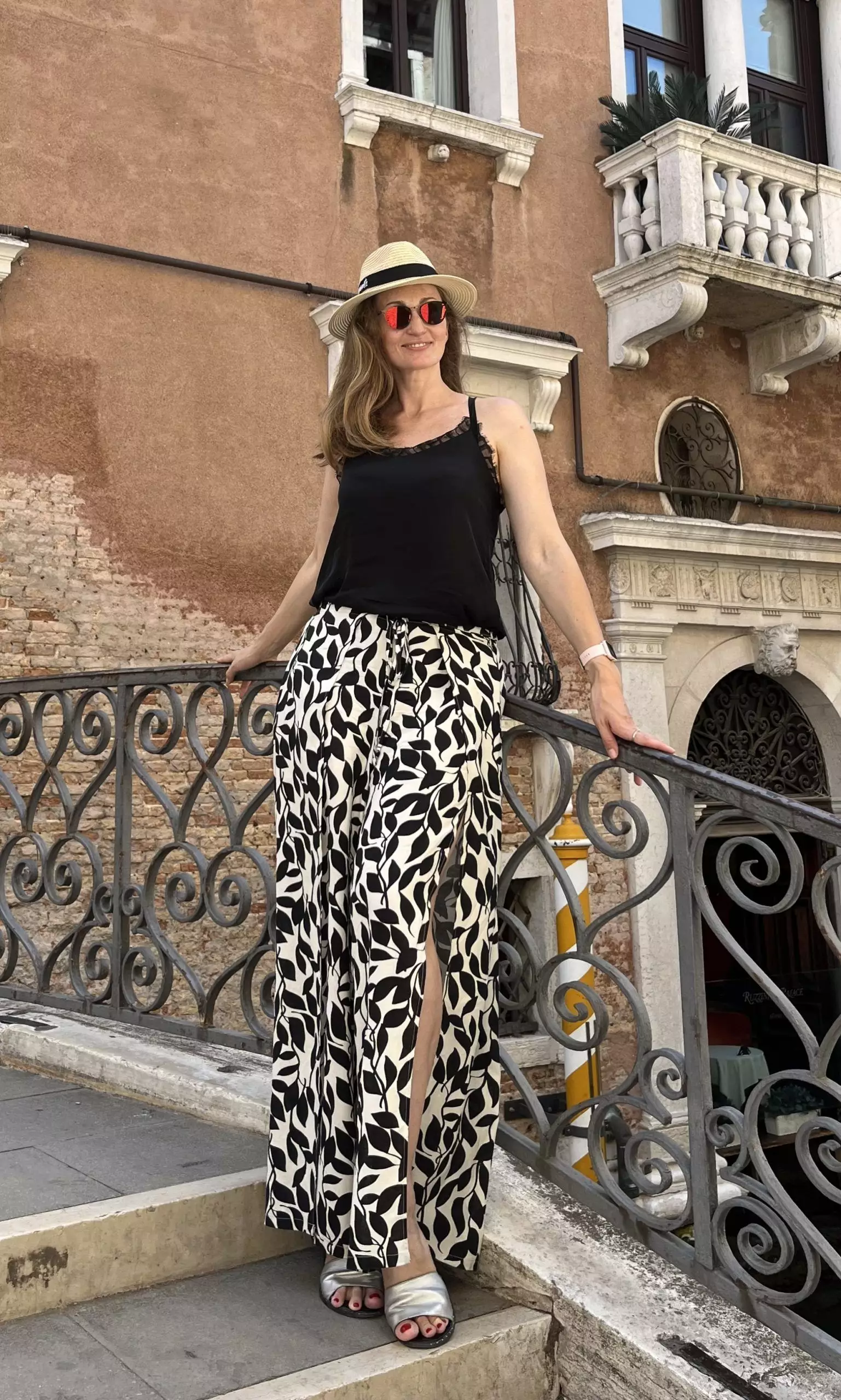 Yuliia, 40
