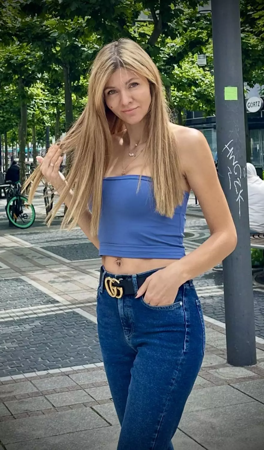 Alena, 41