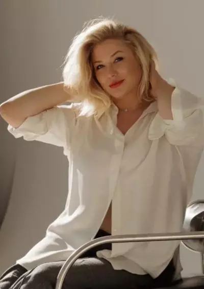 Nadia, 45 Frauen Katalog 45+