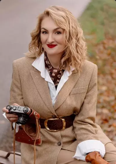 Olesja, 45 Frauen Katalog ab 45