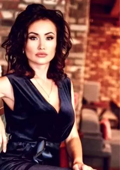 Yuliia, 39 sie sucht ihn