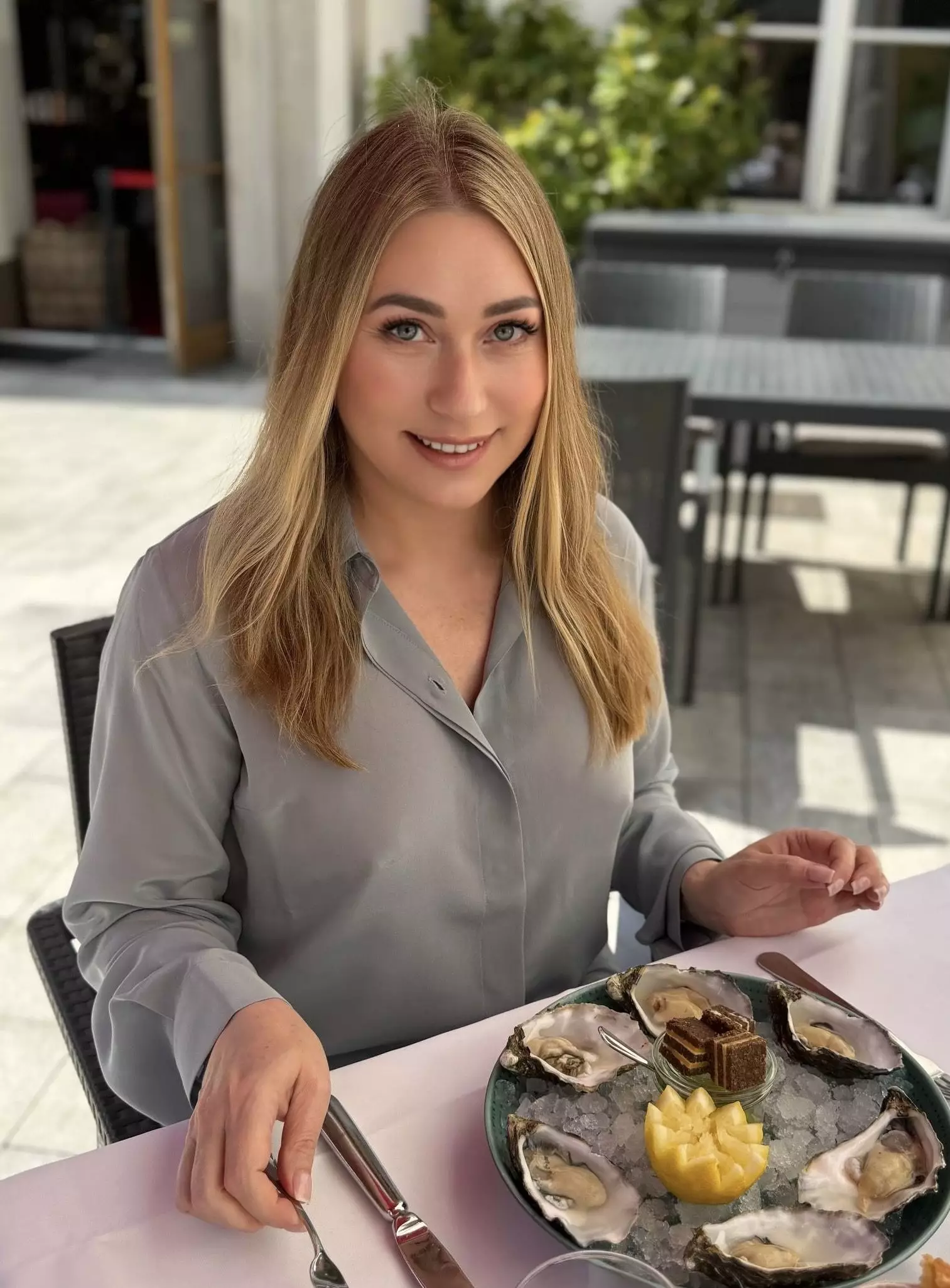 Julia, 45