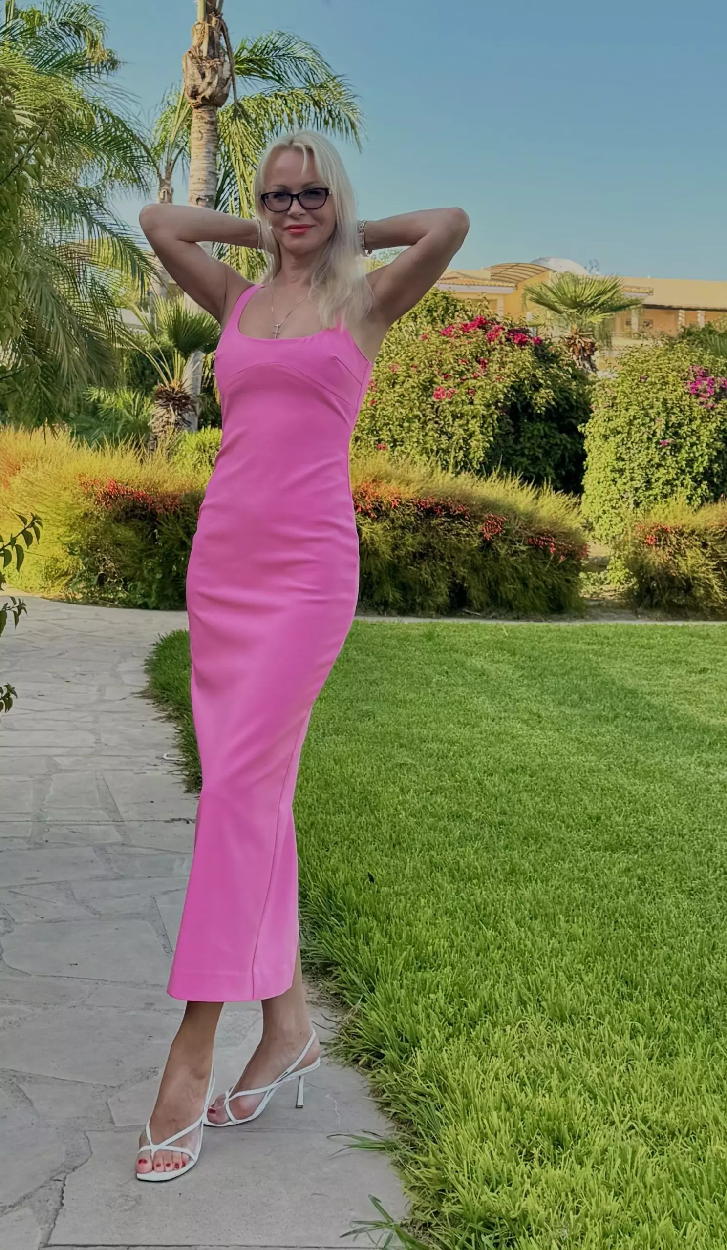 Oksana, 54