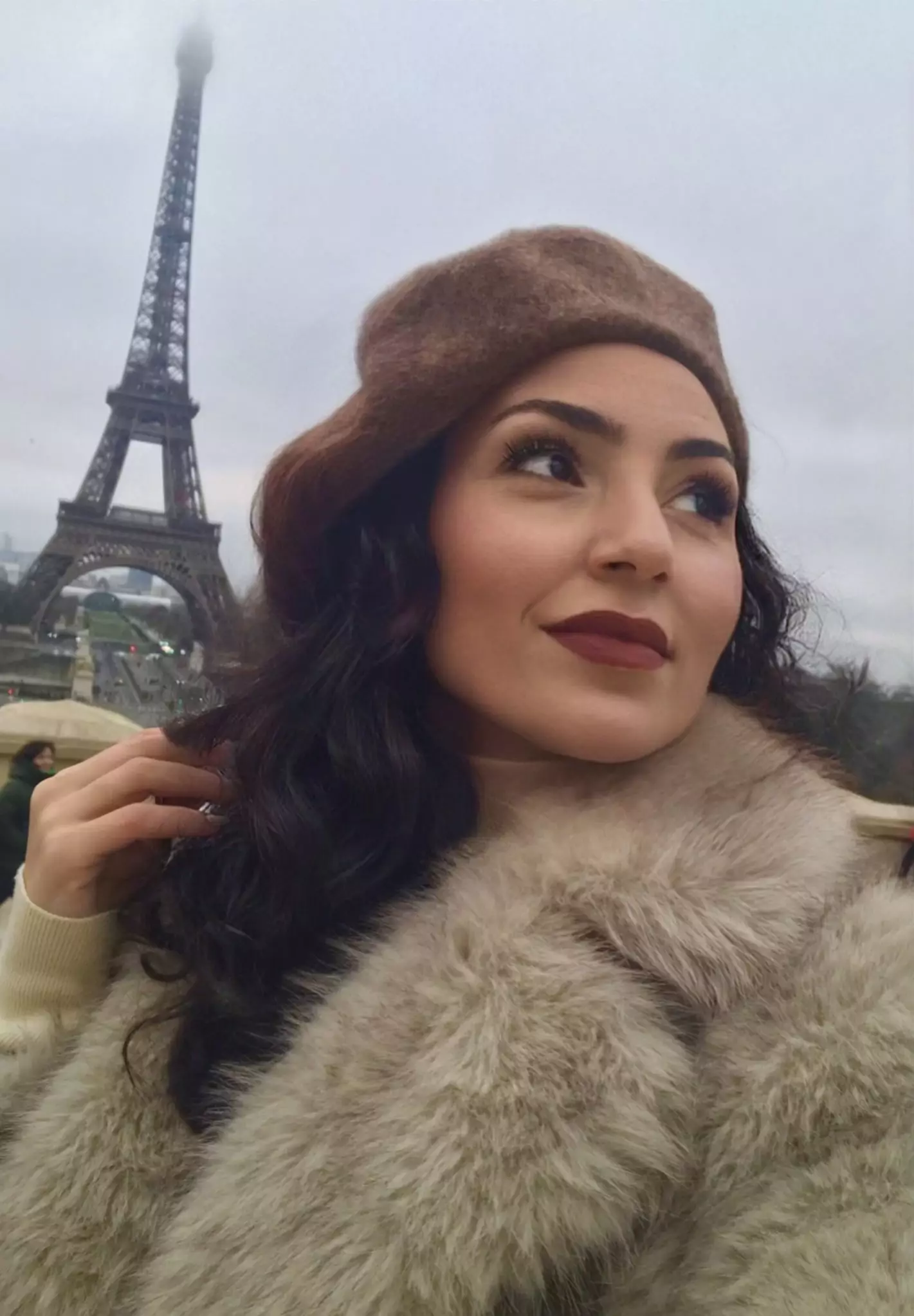 Arzu, 35