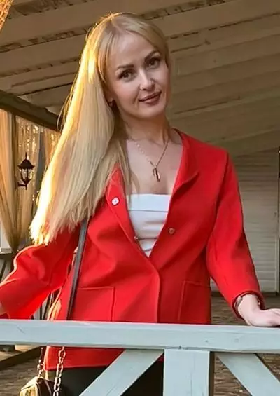 Yuliia, 38 Viele ukrainische Traumfrauen wartet auf dich