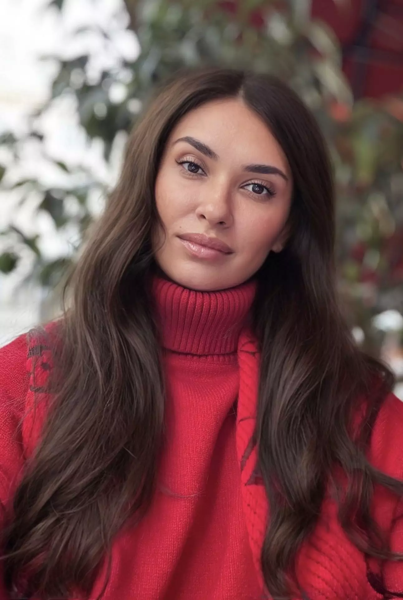 Yaryna, 40