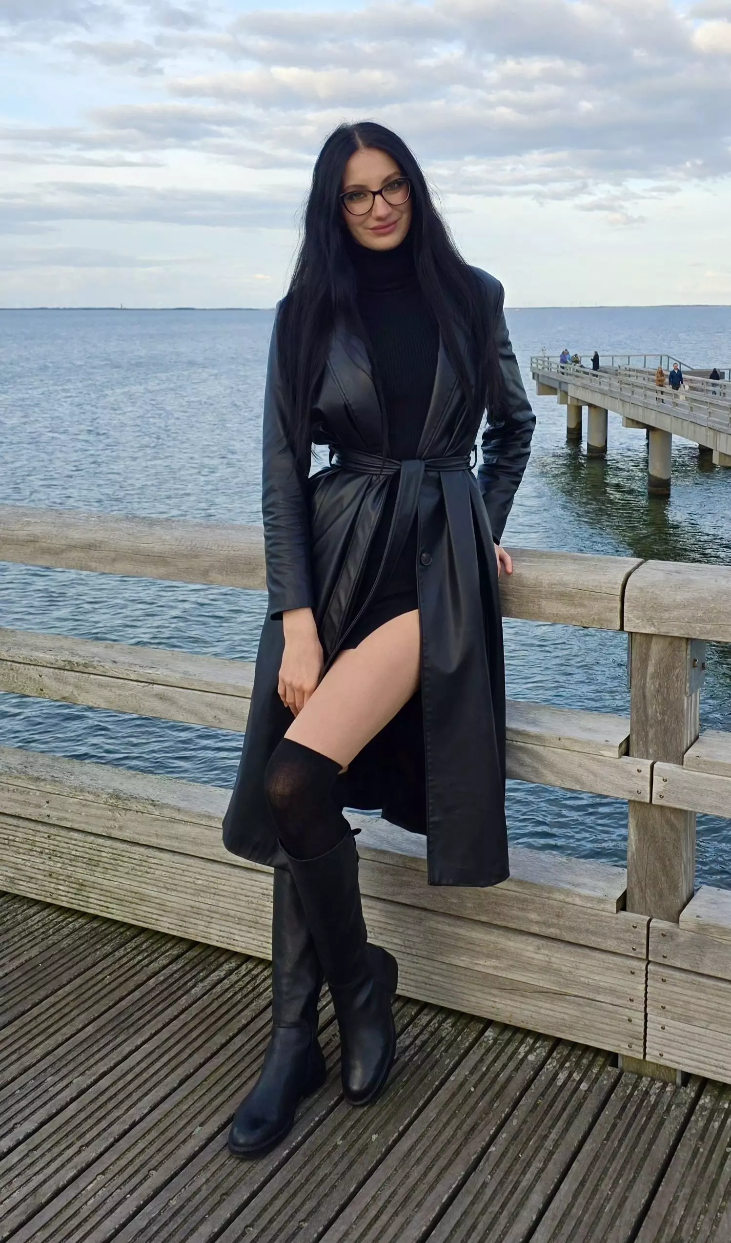 Hanna, 27