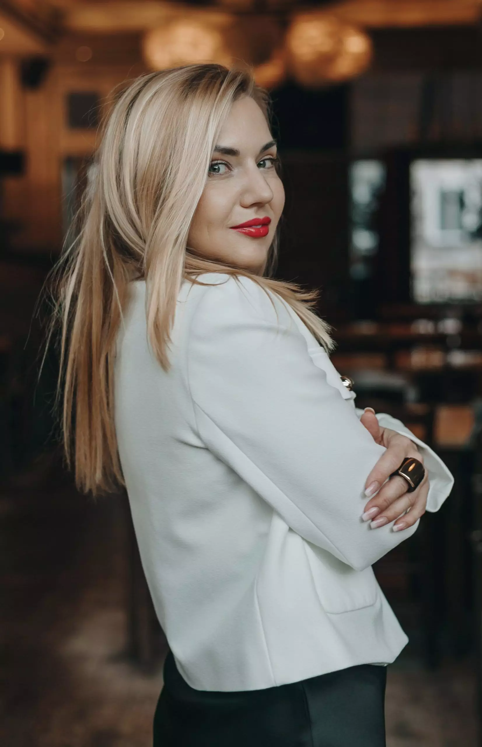 Ludmila, 43