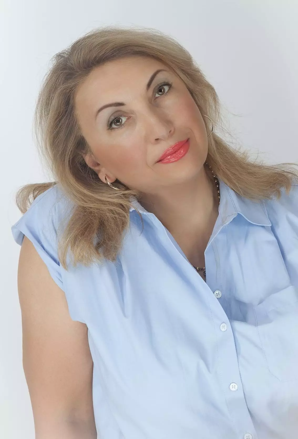 Svetlana, 48