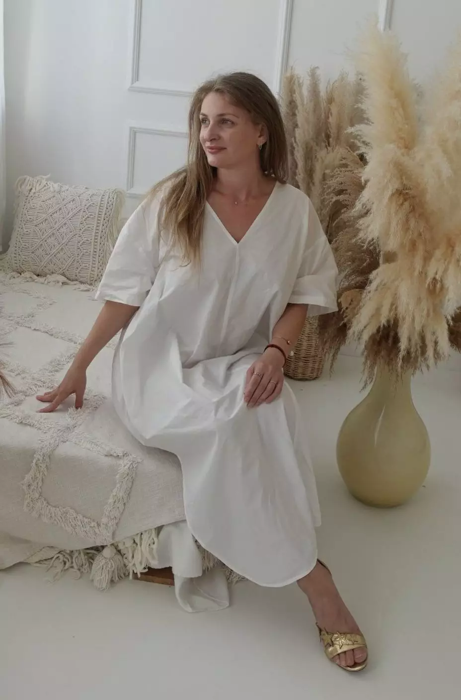 Anna, 35