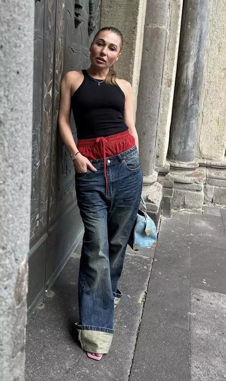 Alyona, 45
