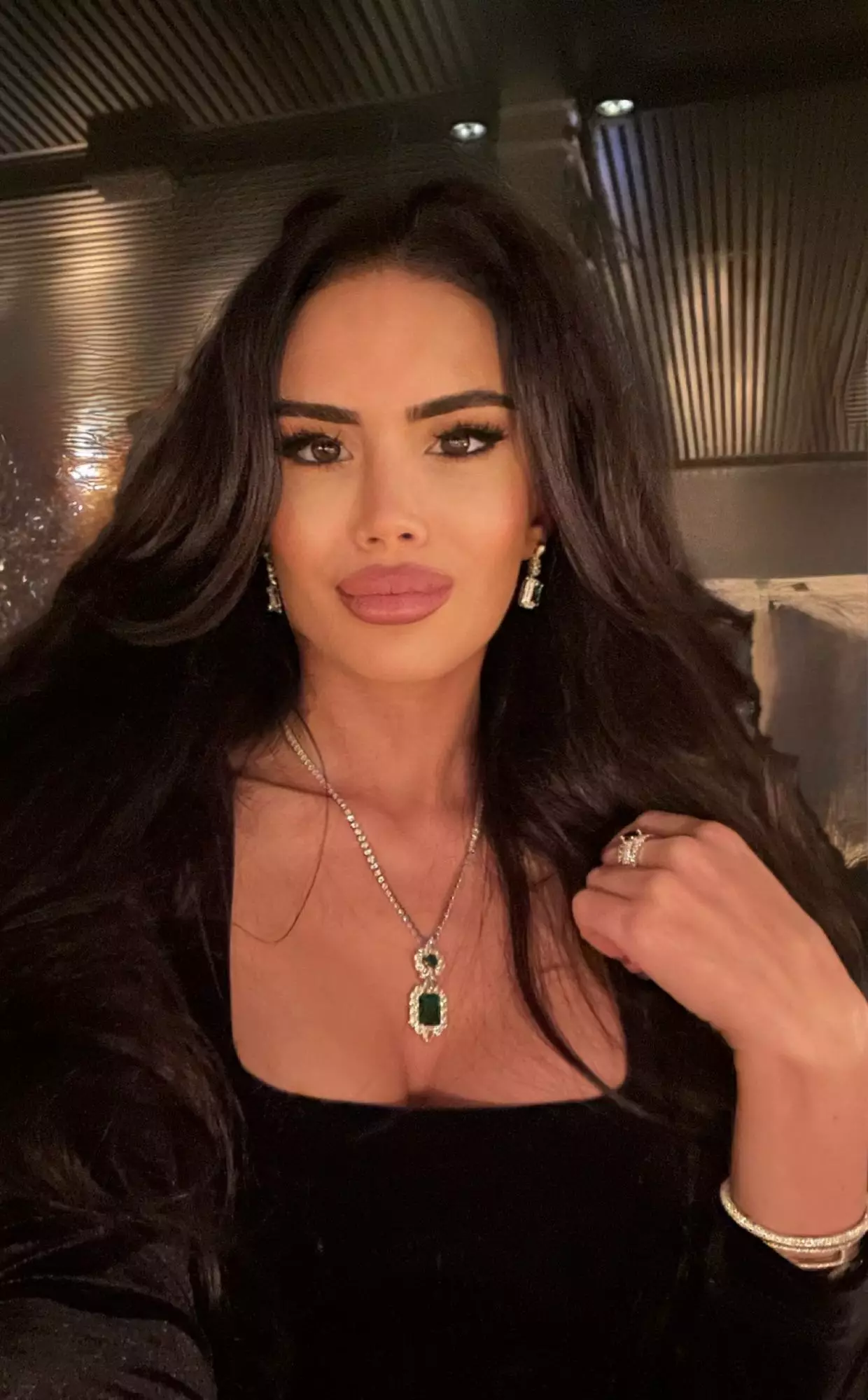 Irina, 44