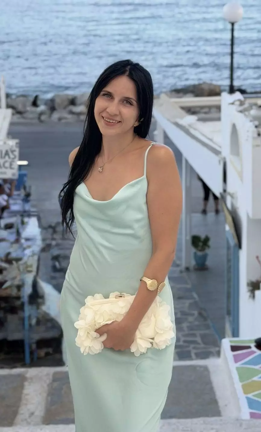 Svitlana, 25