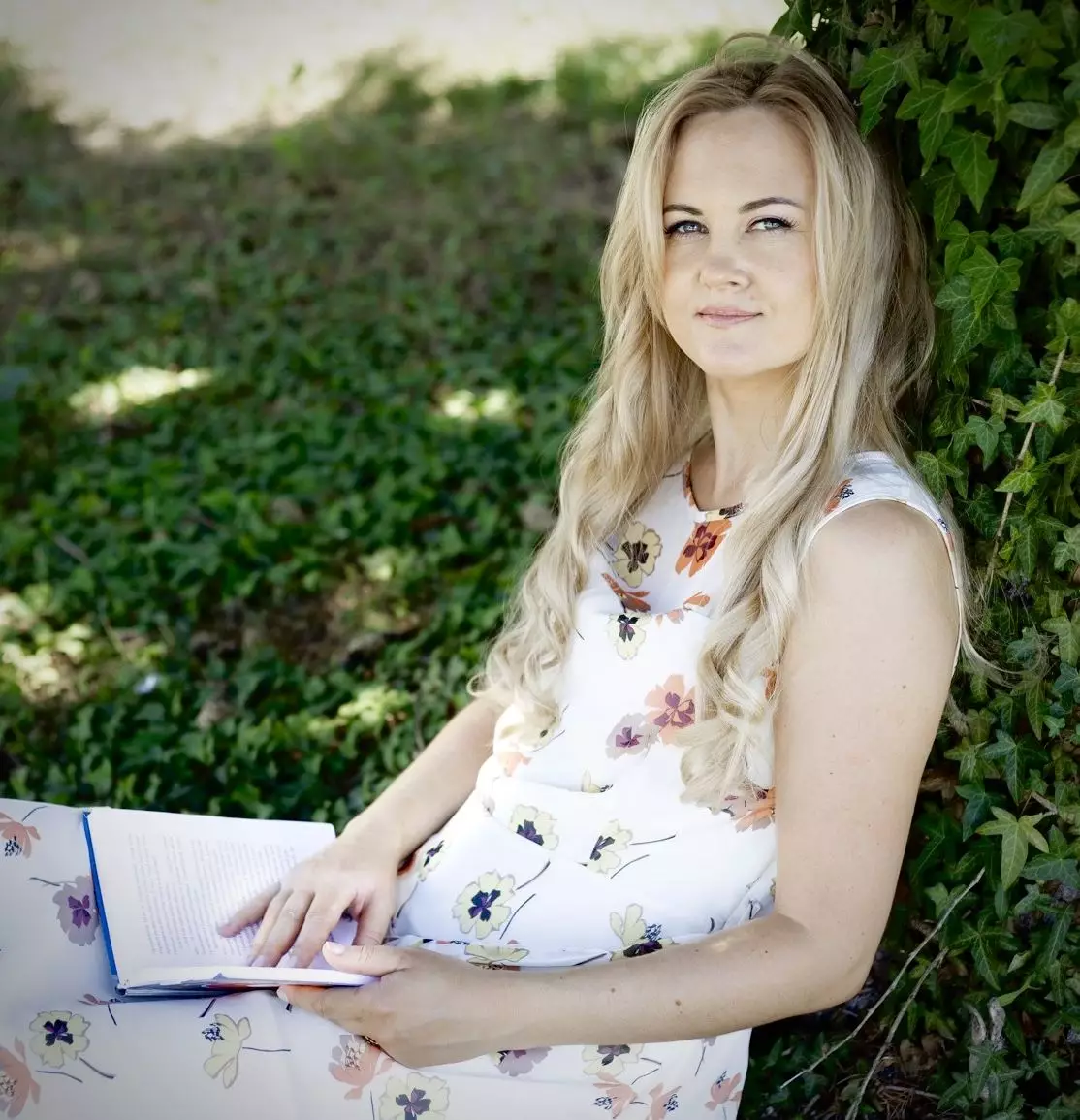 Elina, 35