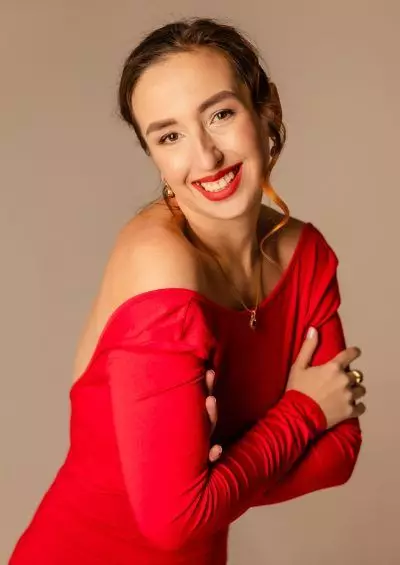 Viktoriia, 33 Ukrainische Frau sucht eine neue Liebe mit einem deutschen Mann Ukrainische Frau von Kiew sucht eine neue Liebe