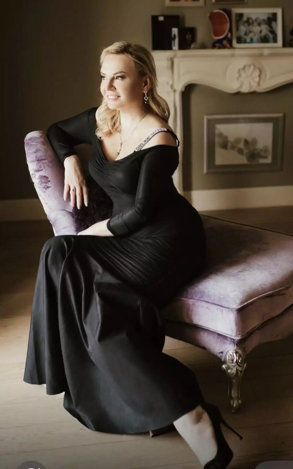 Julia, 52