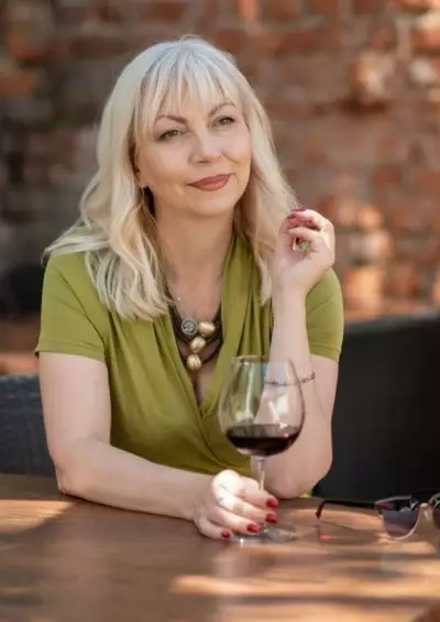 Olena, 53 Viele tolle und ehrliche ukrainische Frauen suchen einen tollen Mann