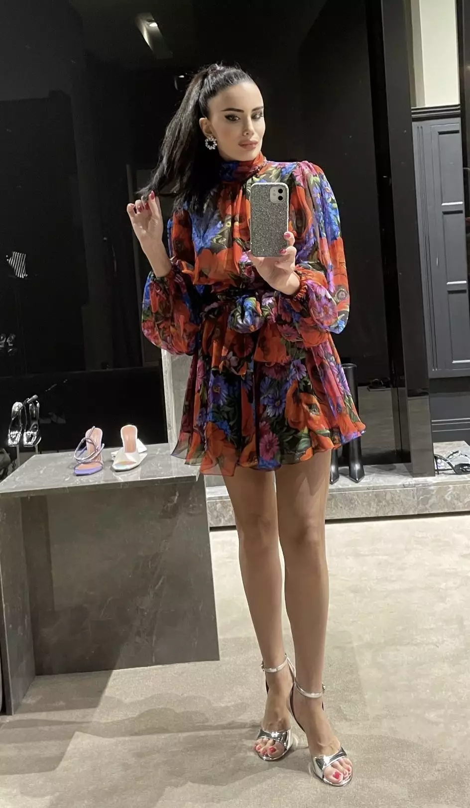 Irina, 44