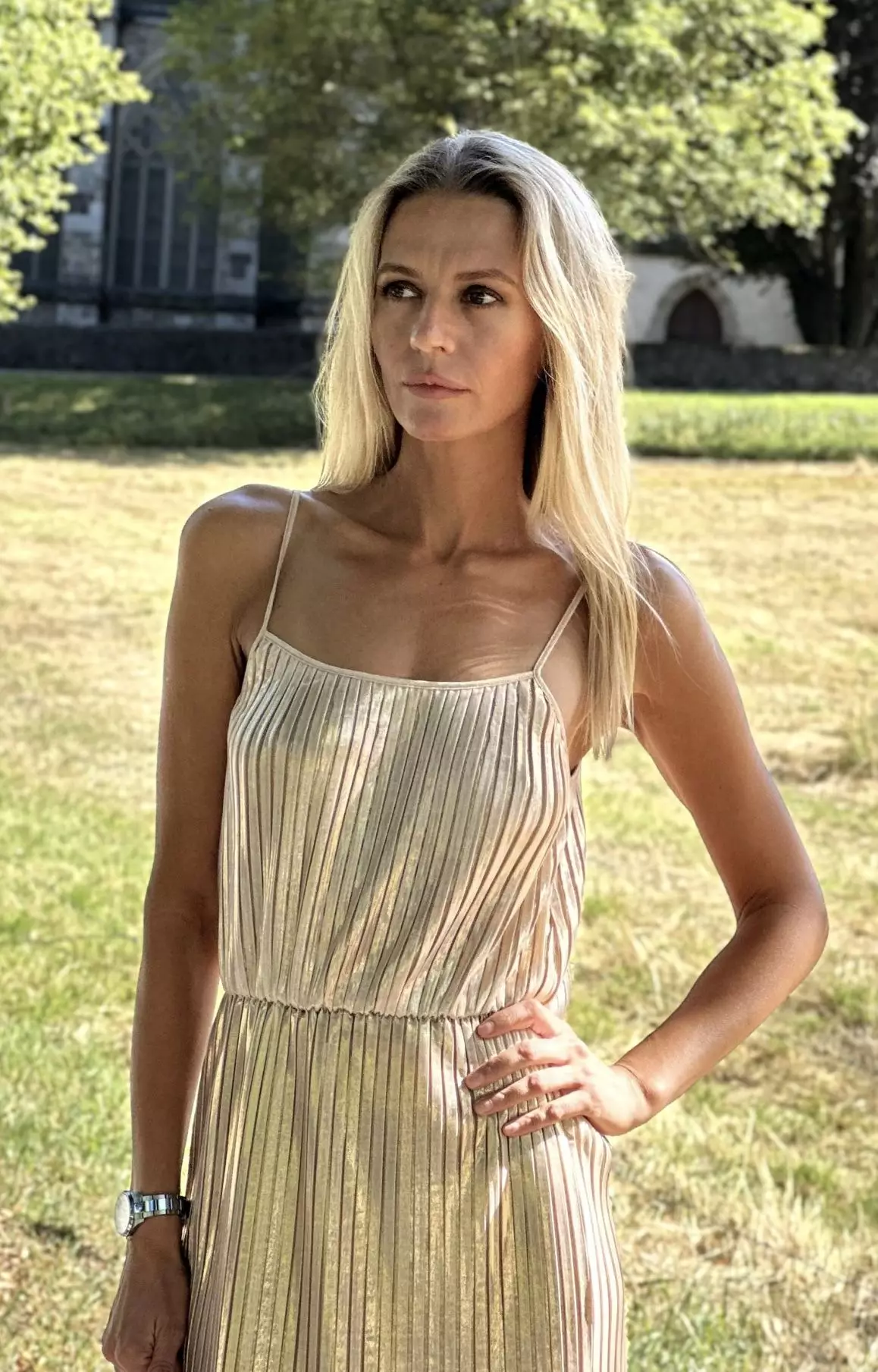Iryna, 42