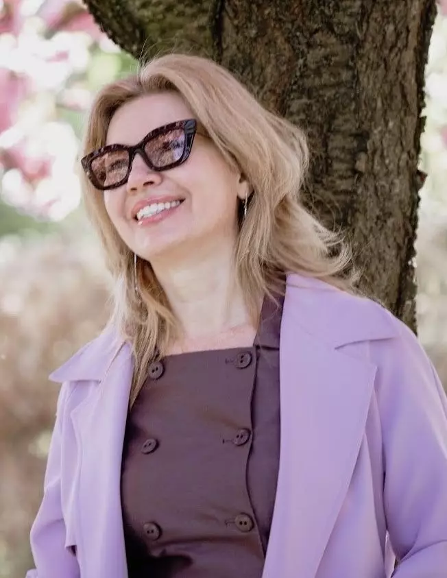 Hanna, 48