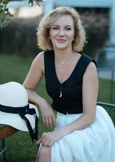 Yuliya, 47 Agentur für Partnervermittlung und Heiratsvermittlung ist die beste in Osteuropa und in der Ukraine. 