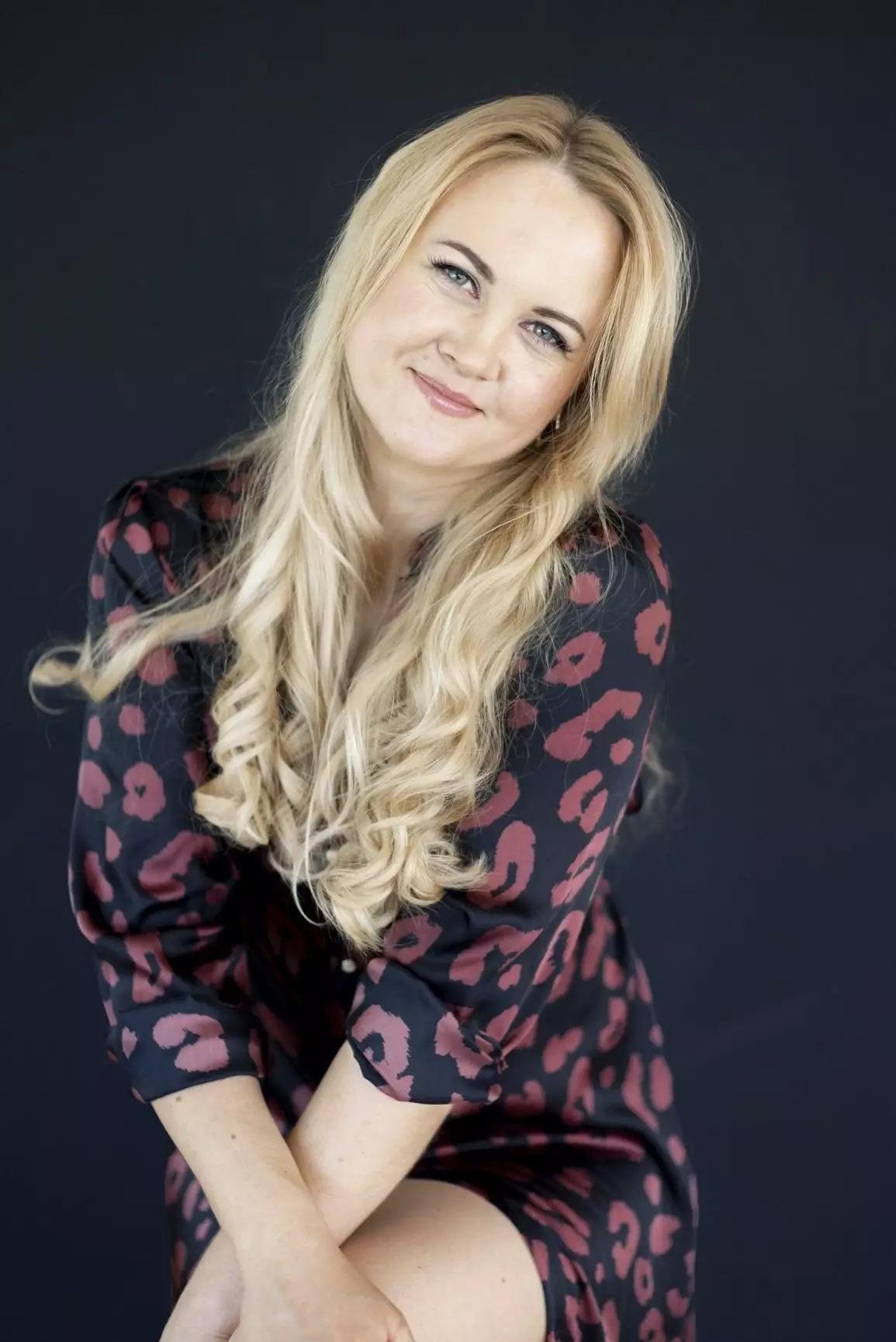 Elina, 35