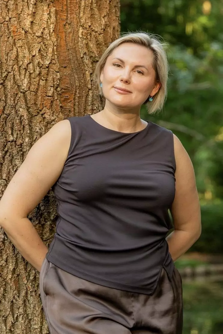 Oksana, 46