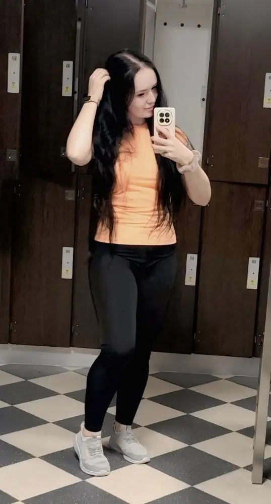 Yuliia, 28