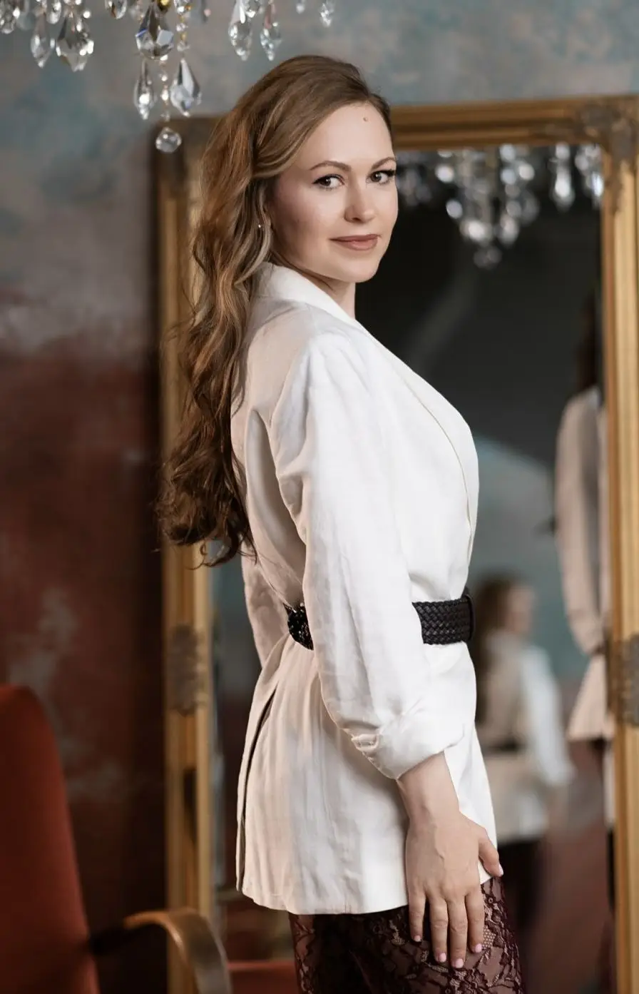 Nataliia, 45