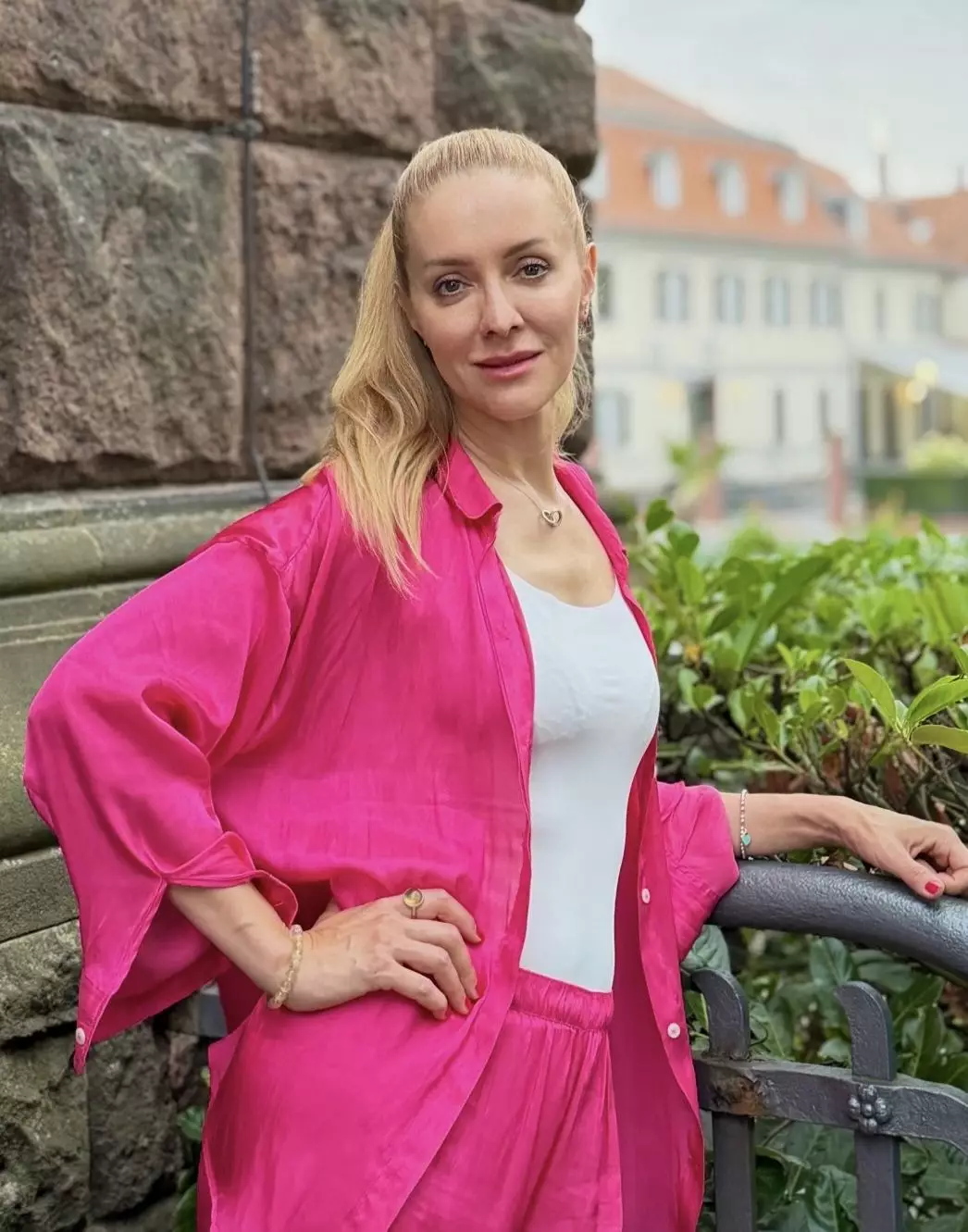 Svetlana, 48