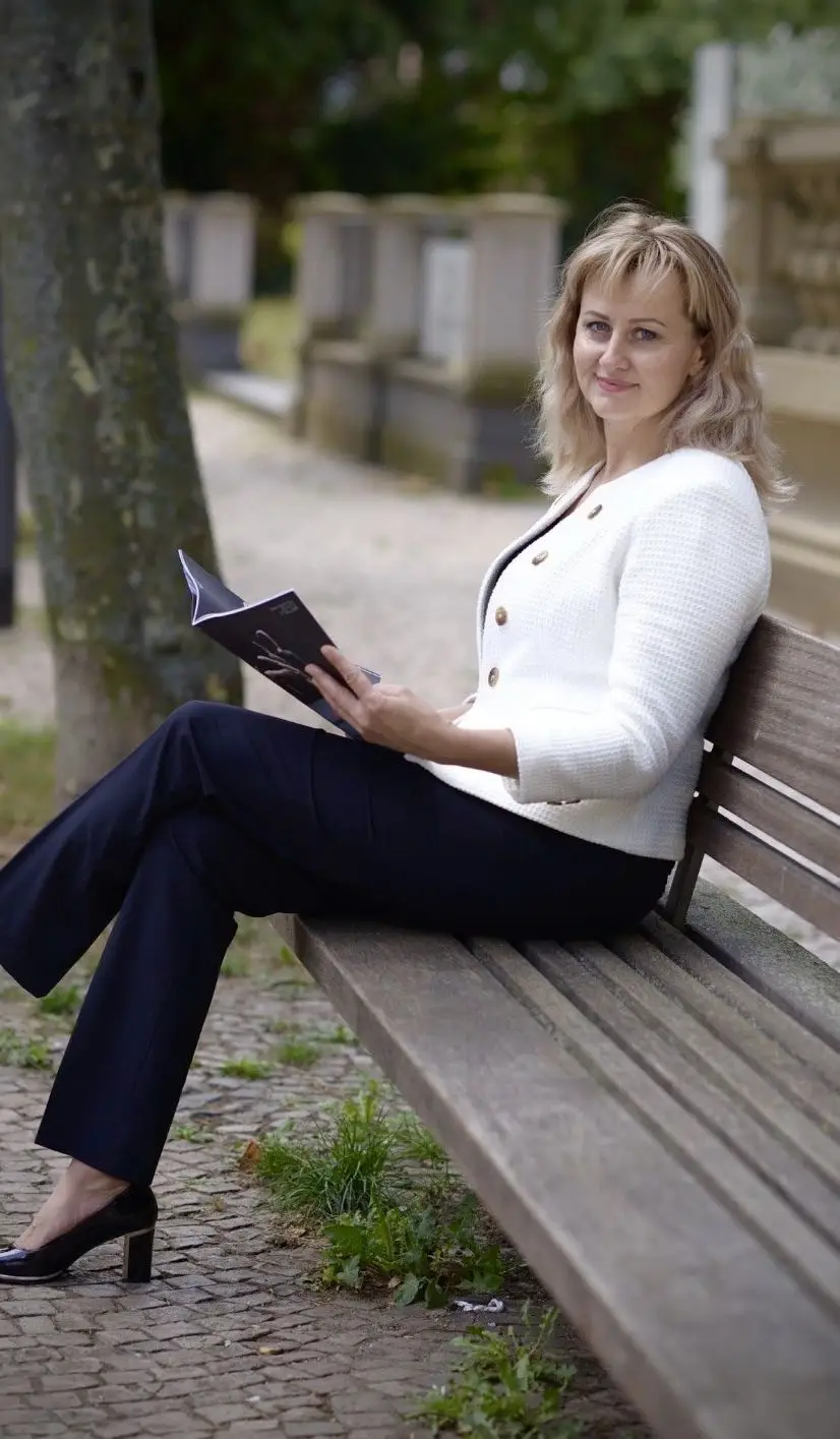 Nataliia, 46