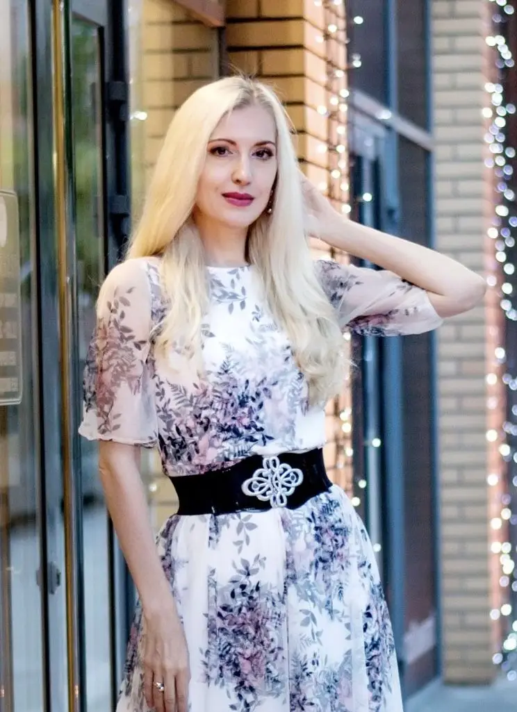 Viktoriia, 53