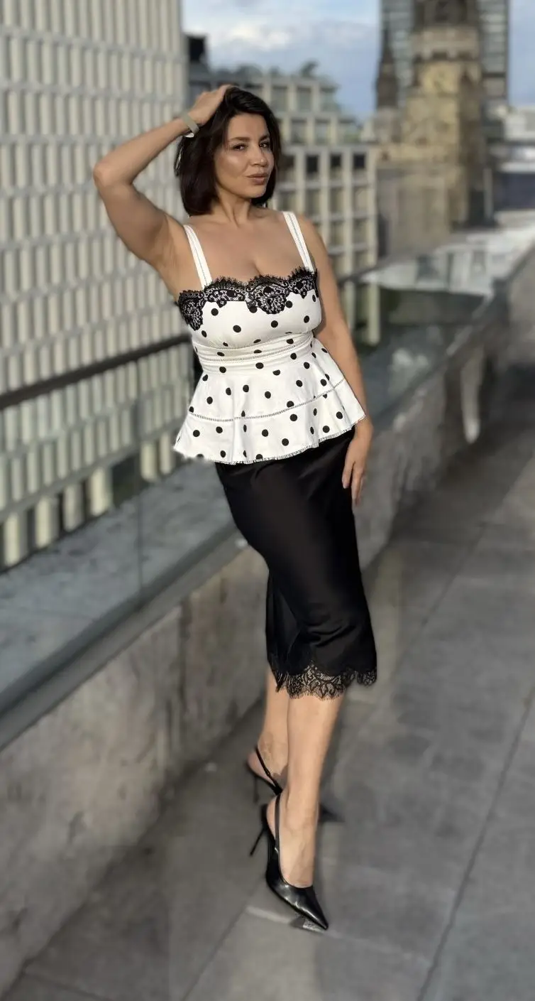 Olga, 39