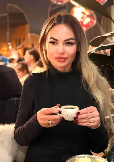 Violetta, 41 seriöse Partnervermittlung