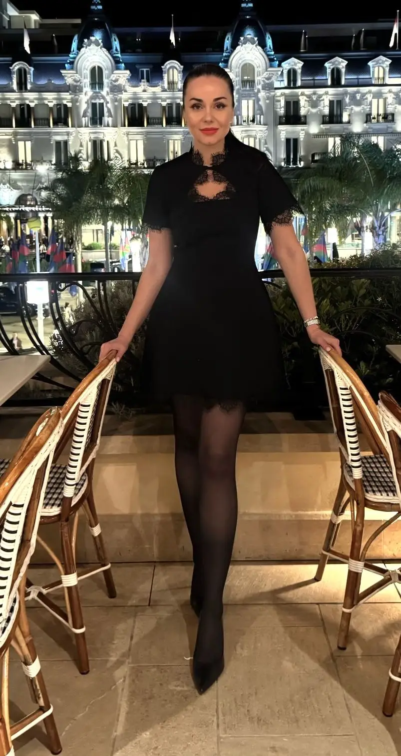 Uliana, 43
