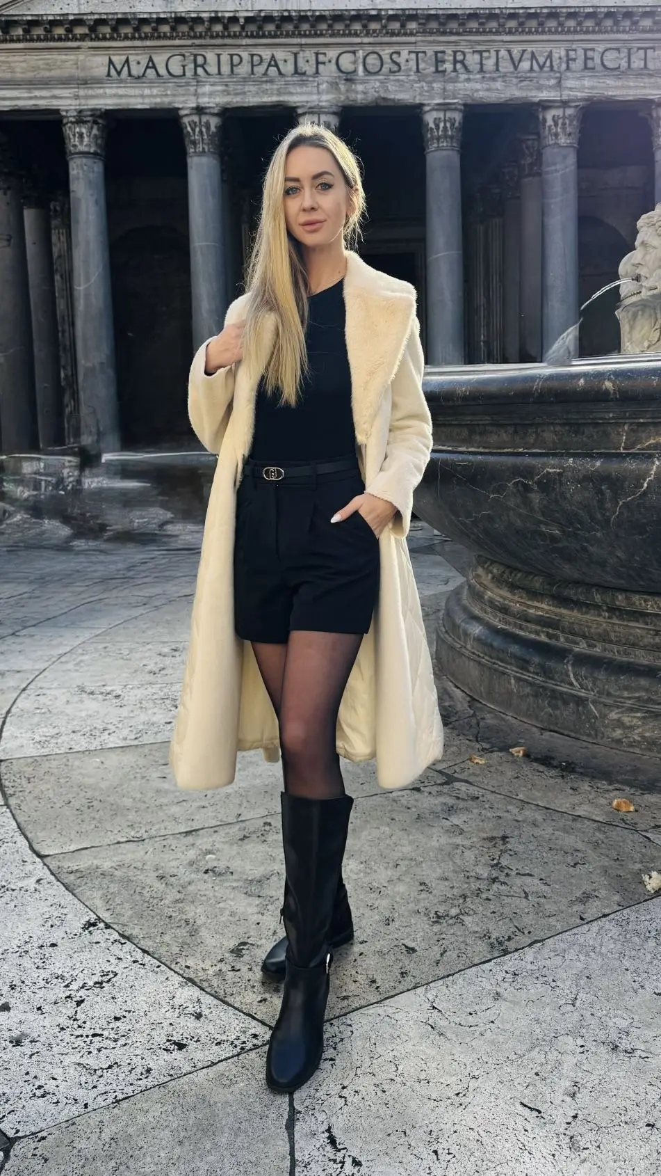 Yana, 38