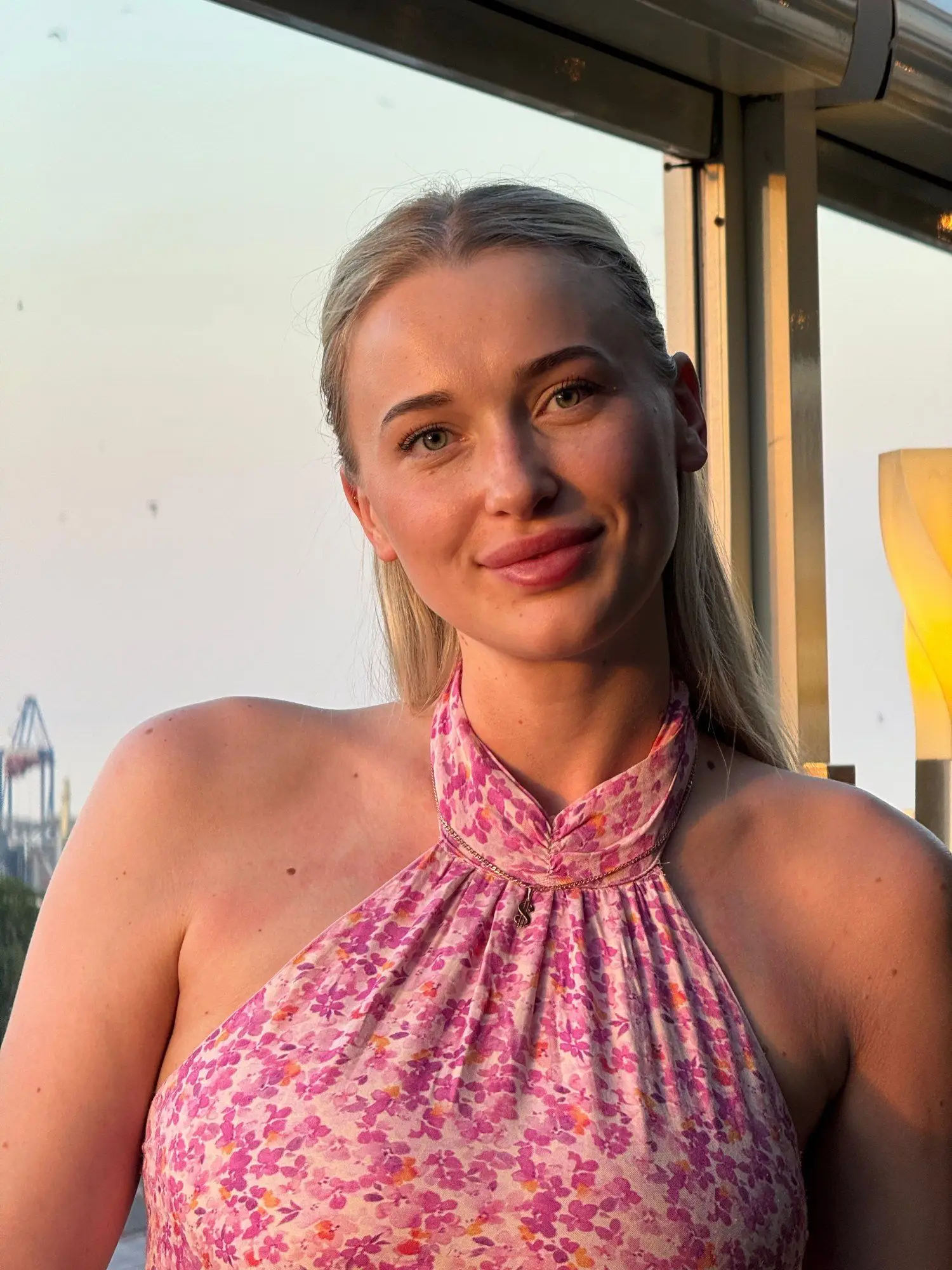 Anastasiia, 26